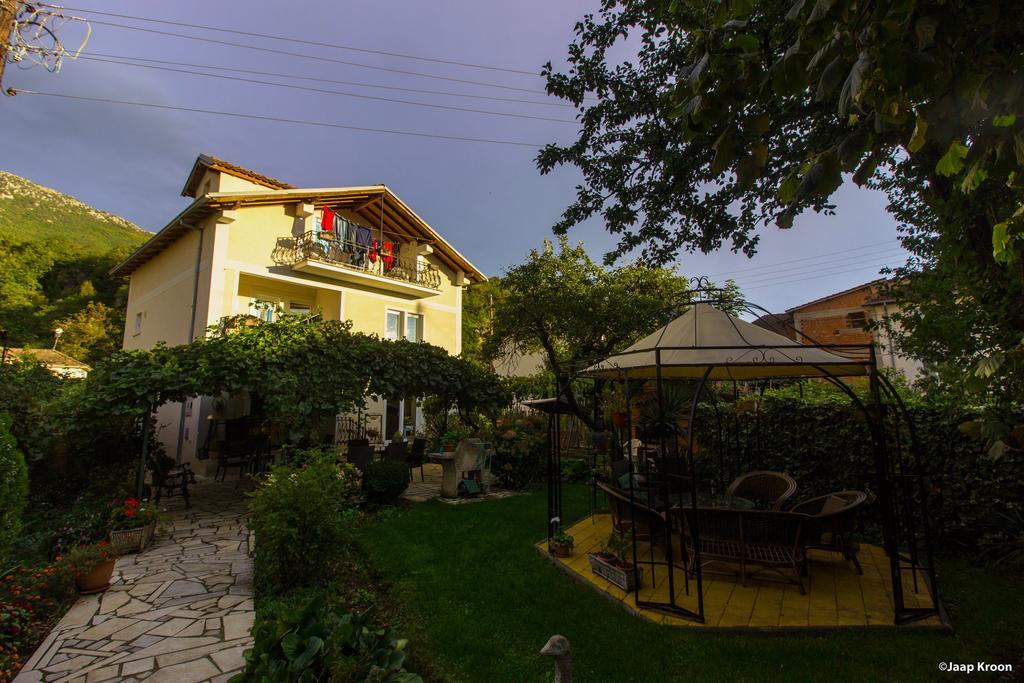 Pension Lale Peštani Exteriér fotografie